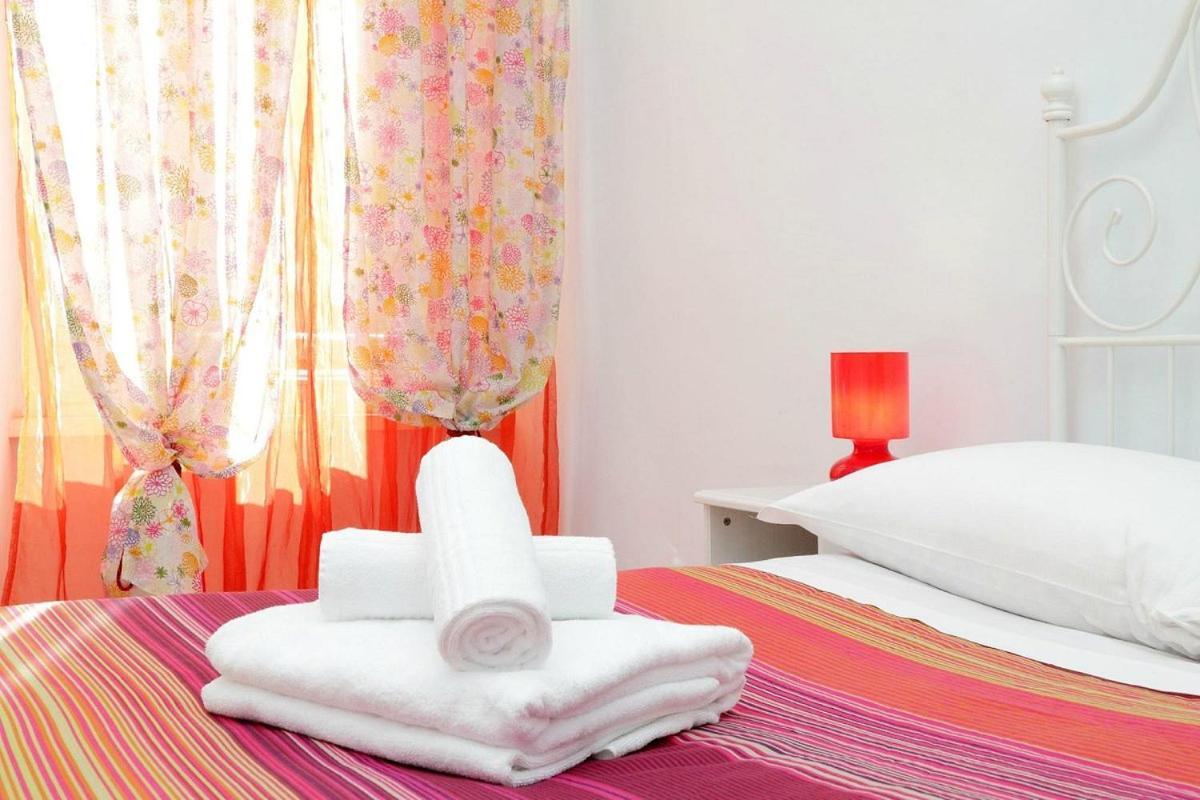 Colosseo B&B Рим Екстериор снимка