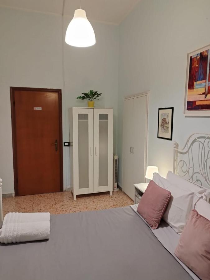 Colosseo B&B Рим Екстериор снимка